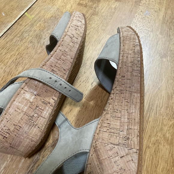 Beautiful eddie Bauer size 9 - Picture 3 of 7